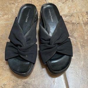 Donald Pliner  Black shoes